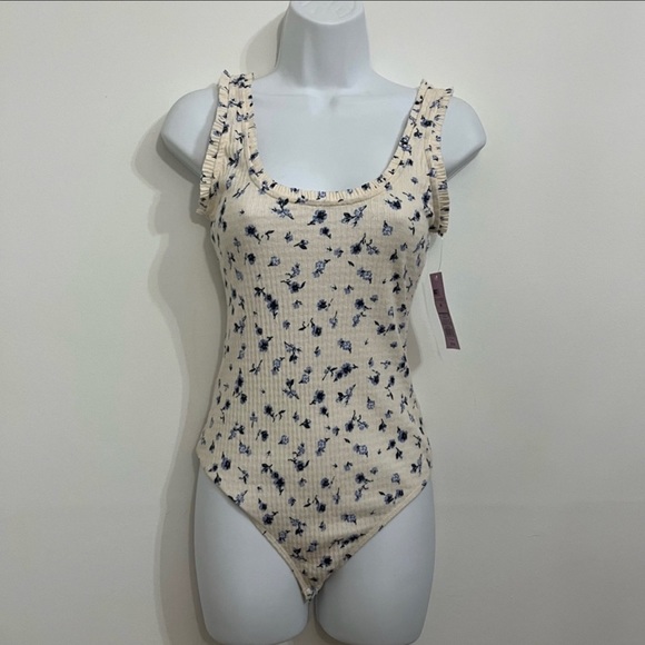 Wild Fable Bodysuit - Picture 5 of 5